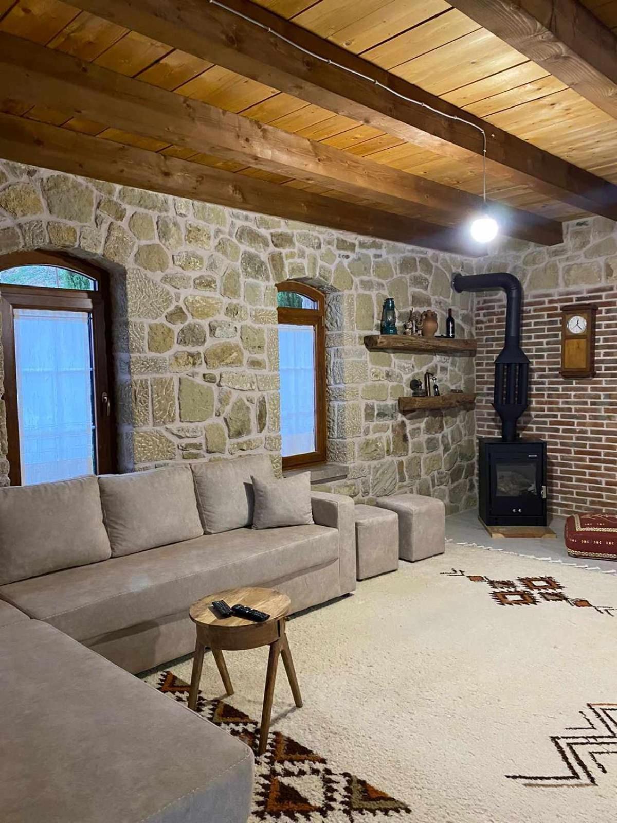Villa Bujtina Salko à Mucaj Extérieur photo
